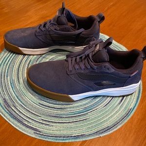 Never worn, really cute Vans Ultra Range Pro sneakers